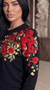 Kırmızı 3D Çiçek Detaylı Siyah Triko Bluz