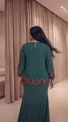 Gül Desenli Krep Kumaş Yeşil Bluz Etek İkili Takım
