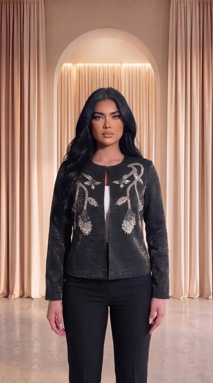 3D Çiçek Desenli Sim İşlemeli Siyah Ceket